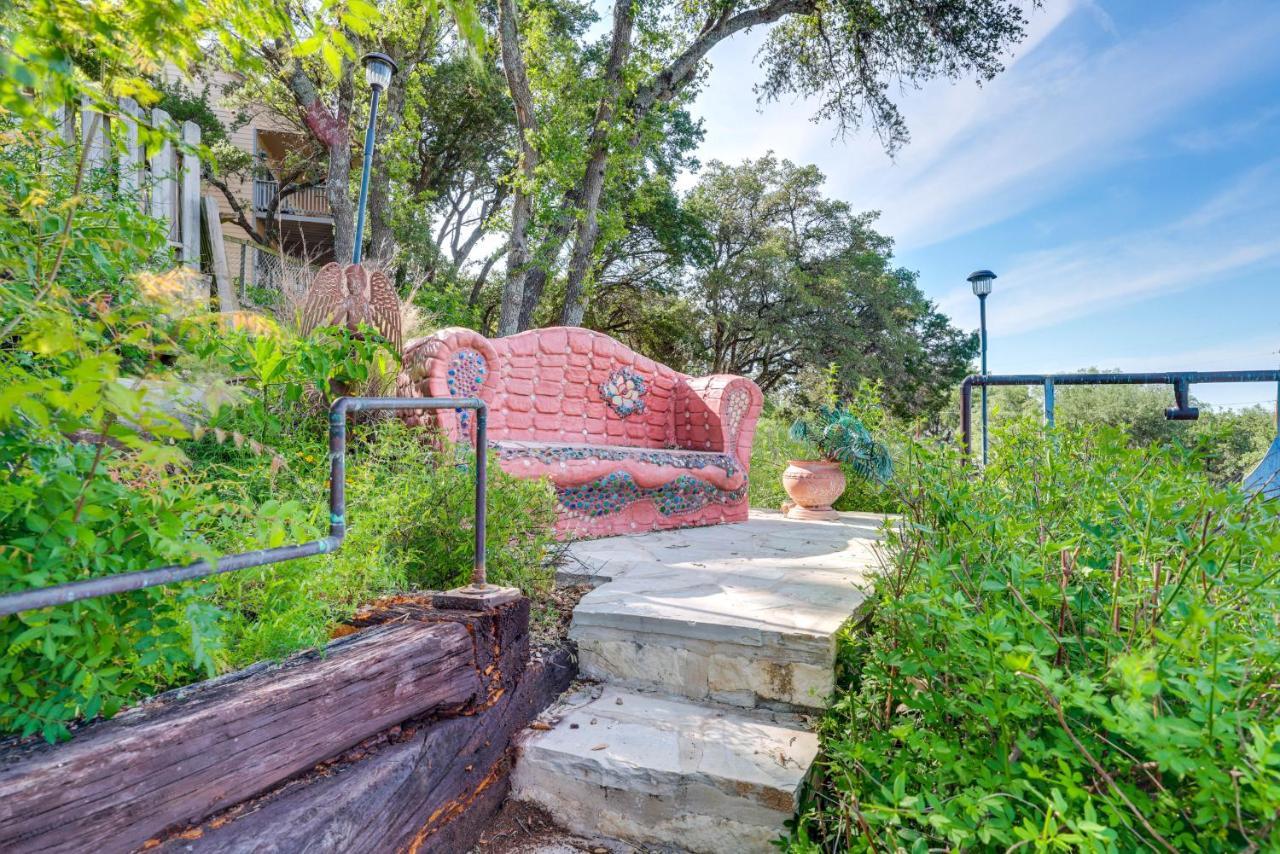 Exotic Home With Patio And Grill Walk To Canyon Lake! Exteriér fotografie