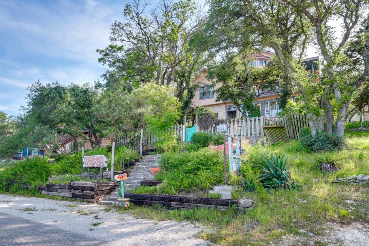 Exotic Home With Patio And Grill Walk To Canyon Lake! Exteriér fotografie